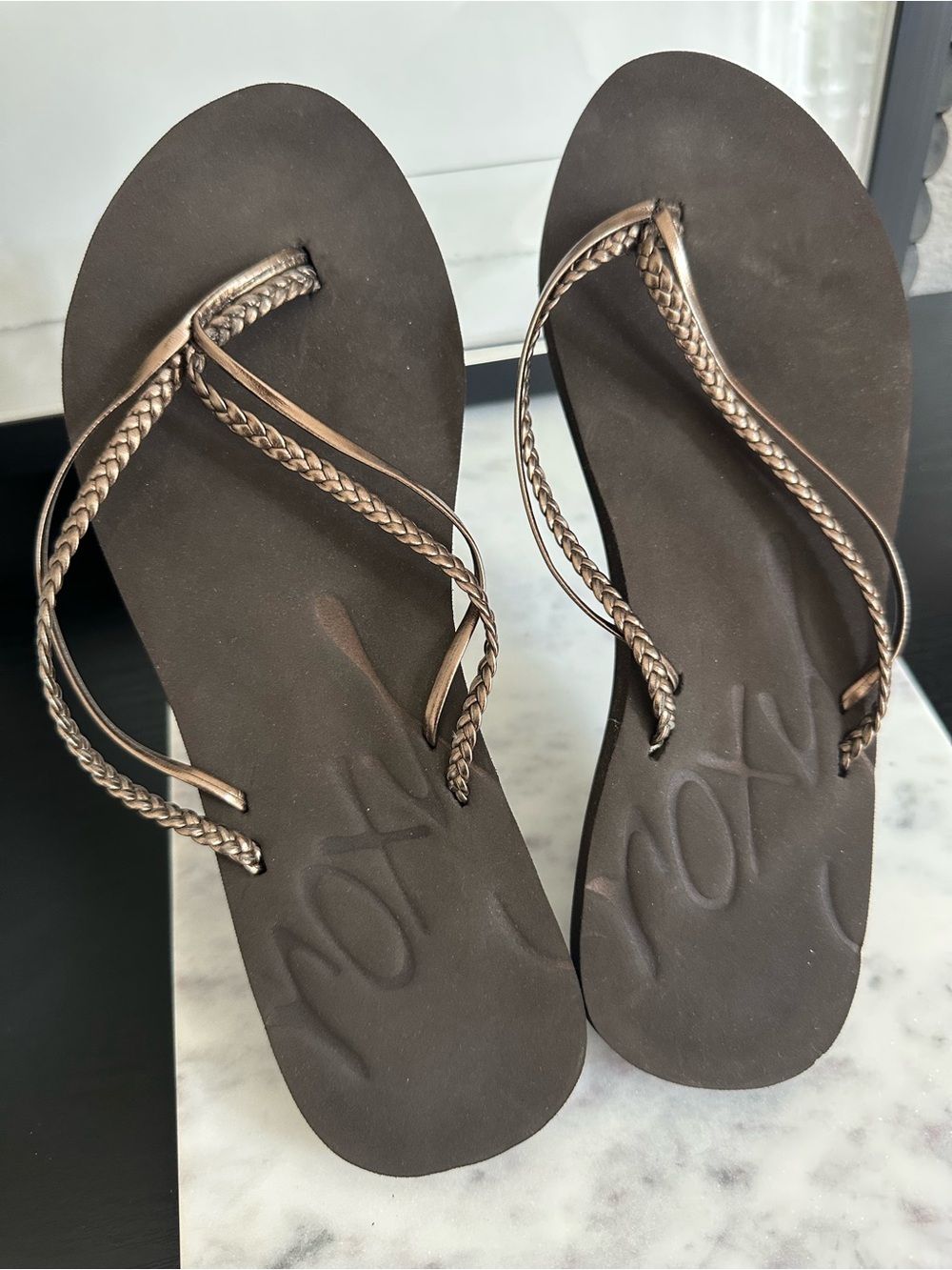 Roxy Women's Bronze Braided-Strap Flip Flop Sandals